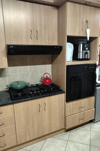 MEMPHIS CHERRY IMPCT KITCHEN